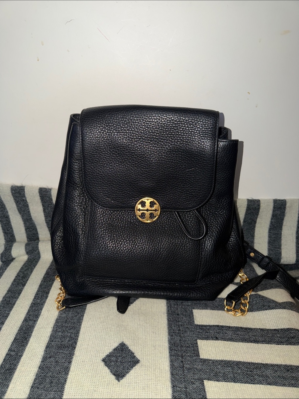 TORY BURCH BLACK pebbled Leather Backpack with Gold Logo Accent